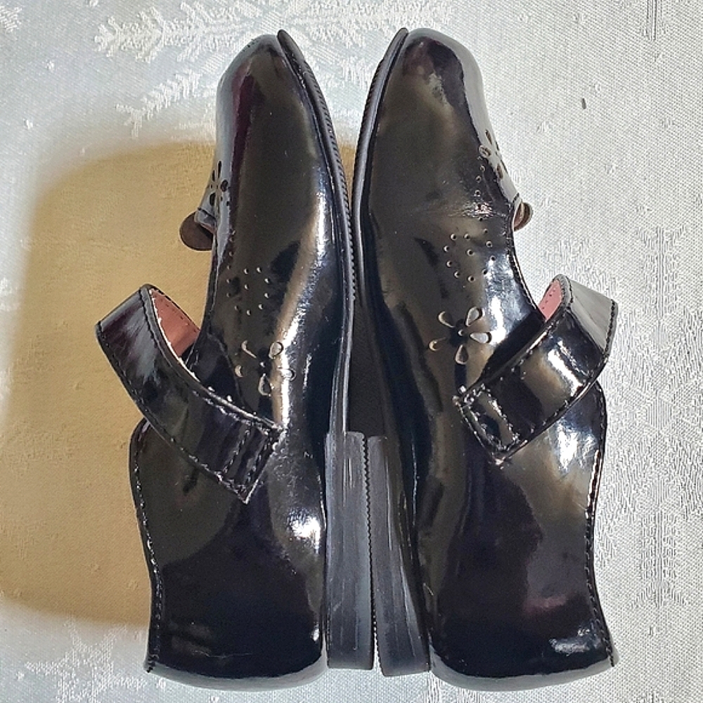 OshKosh Genuine Kids Black Hook Loop Closure Shoes Baby Girl Size 5 - Picture 9 of 11
